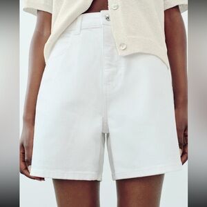 🌼ZARA Mom fit shorts (US2 size: 26)